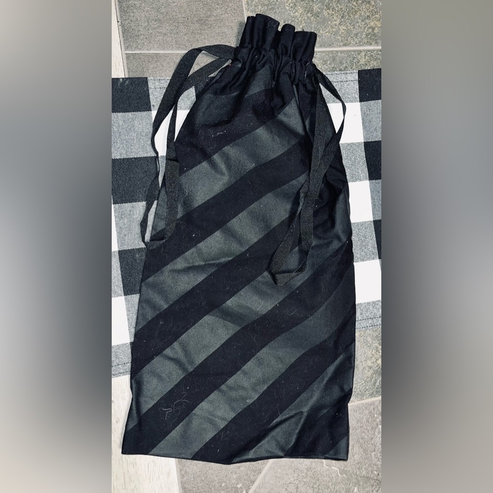 NIKE Drawstring Shoe Bag - Picture 2 of 7